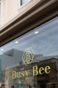 Calypso Manufacturing - Busy Bee Fgura - Pergola